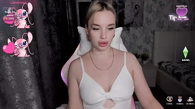 KiraKrox online show from 14, 10, 2025