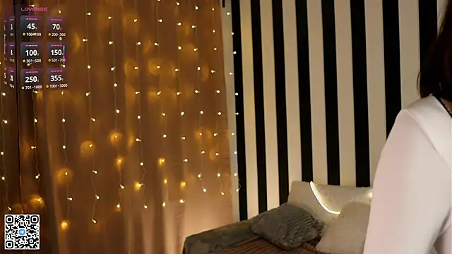 LorinaMaffitt online show from 20, 11, 2025