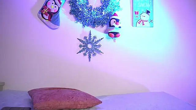 Snapshot of valentina_king18 chatting on 19, 12, 2025 valentina king18 online show from 19, 12, 2025