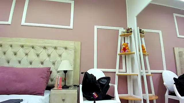 merlyaluna online show from 19, 9, 2025