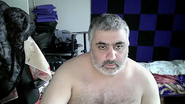 Snapshot of Youngboy_1985 chatting on 17, 1, 2026 Youngboy 1985 online show from 17, 1, 2026