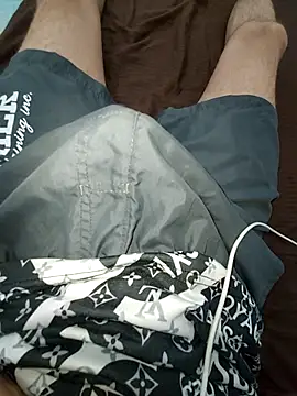 Snapshot of RaoufDz17cm chatting on 23, 9, 2025 RaoufDz17cm online show from 23, 9, 2025