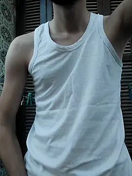 Snapshot of RaoufDz17cm chatting on 27, 9, 2025 RaoufDz17cm online show from 27, 9, 2025