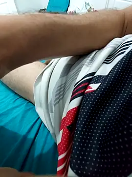 Snapshot of RaoufDz17cm chatting on 15, 10, 2025 RaoufDz17cm online show from 15, 10, 2025