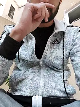 Snapshot of RaoufDz17cm chatting on 19, 11, 2025 RaoufDz17cm online show from 19, 11, 2025