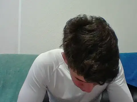 Maxtaylor18 online show from 5, 11, 2025