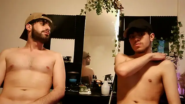 young swisscouple online show from 17, 4, 2026