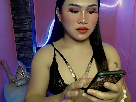 pretty lassy online show from 7, 11, 2025