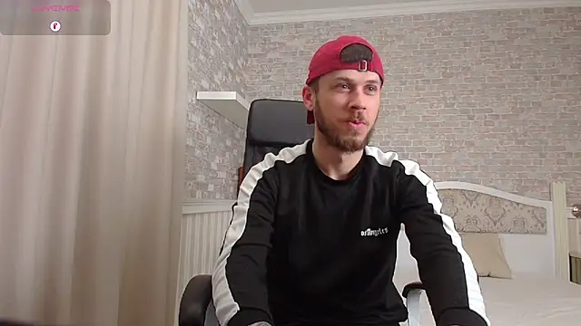 Snapshot of JonahShaw chatting on 20, 4, 2026 JonahShaw online show from 20, 4, 2026