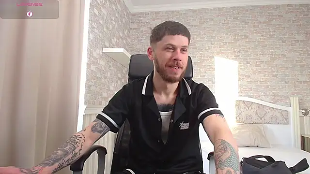 Snapshot of JonahShaw chatting on 23, 4, 2026 JonahShaw online show from 23, 4, 2026