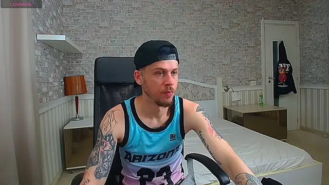 Snapshot of JonahShaw chatting on 20, 5, 2026 JonahShaw online show from 20, 5, 2026
