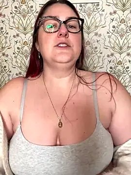 Snapshot of Lacey-BBW chatting on 30, 9, 2025 Lacey-BBW online show from 30, 9, 2025