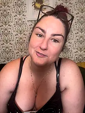 Snapshot of Lacey-BBW chatting on 13, 10, 2025 Lacey-BBW online show from 13, 10, 2025