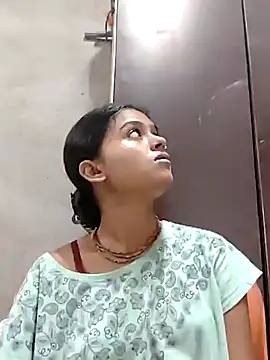 Snapshot of Tara2007 chatting on 11, 10, 2025 Tara2007 online show from 11, 10, 2025