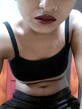 Snapshot of Tara2007 chatting on 4, 11, 2025 Tara2007 online show from 4, 11, 2025