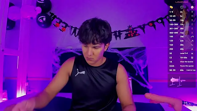 Snapshot of Leo_Savage_ chatting on 22, 10, 2025 Leo Savage online show from 22, 10, 2025