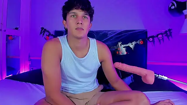 Snapshot of Leo_Savage_ chatting on 29, 10, 2025 Leo Savage online show from 29, 10, 2025