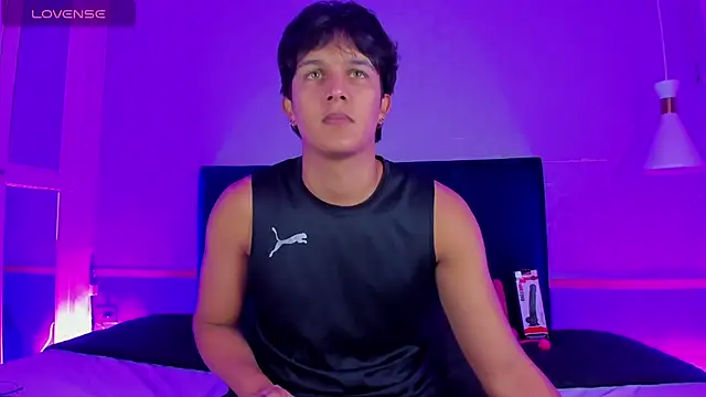 Snapshot of Leo_Savage_ chatting on 2, 11, 2025 Leo Savage online show from 2, 11, 2025