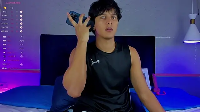 Snapshot of Leo_Savage_ chatting on 7, 11, 2025 Leo Savage online show from 7, 11, 2025