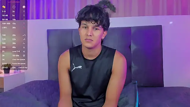 Snapshot of Leo_Savage_ chatting on 5, 12, 2025 Leo Savage online show from 5, 12, 2025