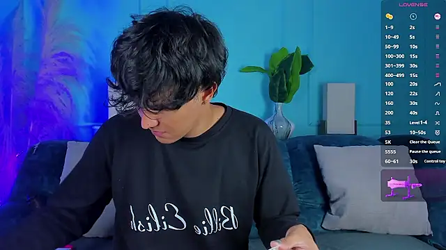 Leo Savage  online show from 7, 1, 2026