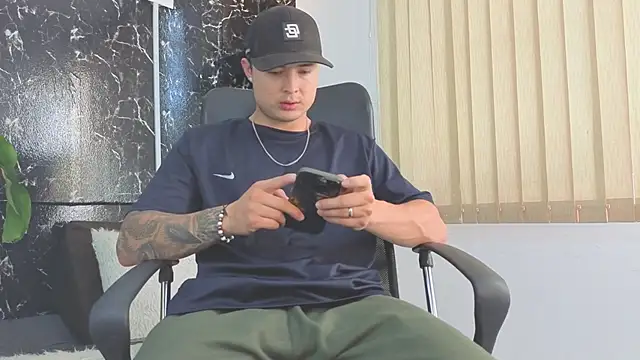 Alexander ferre online show from 10, 4, 2026