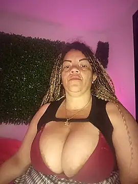 Snapshot of Eva_Luxei chatting on 3, 10, 2025 Eva Luxei online show from 3, 10, 2025