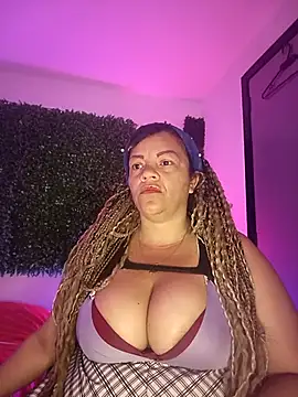 Snapshot of Eva_Luxei chatting on 22, 10, 2025 Eva Luxei online show from 22, 10, 2025