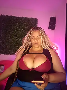 Snapshot of Eva_Luxei chatting on 10, 11, 2025 Eva Luxei online show from 10, 11, 2025