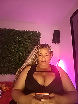 Snapshot of Eva_Luxei chatting on 15, 11, 2025 Eva Luxei online show from 15, 11, 2025