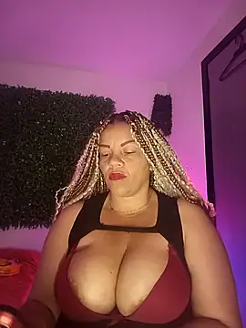 Snapshot of Eva_Luxei chatting on 17, 11, 2025 Eva Luxei online show from 17, 11, 2025