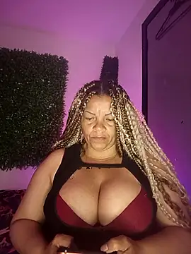 Snapshot of Eva_Luxei chatting on 28, 11, 2025 Eva Luxei online show from 28, 11, 2025