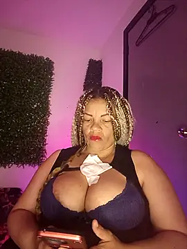 Snapshot of Eva_Luxei chatting on 29, 11, 2025 Eva Luxei online show from 29, 11, 2025