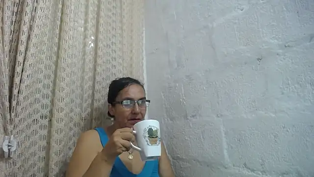 Snapshot of gabbyparker_ chatting on 9, 4, 2026 gabbyparker online show from 9, 4, 2026