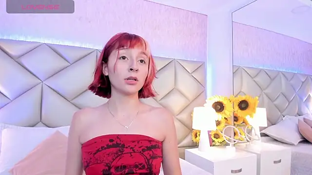 dafnne hall online show from 18, 12, 2025