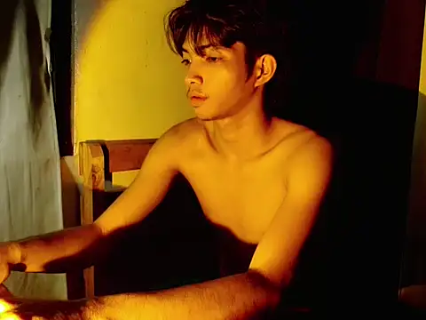 Snapshot of addicted_to_alex chatting on 4, 12, 2025 addicted to alex online show from 4, 12, 2025