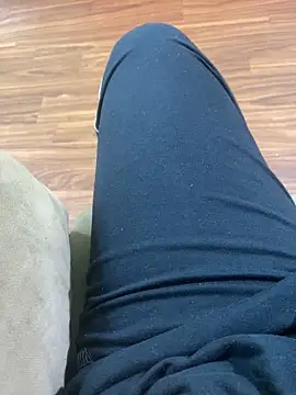 Snapshot of Binuthomas chatting on 8, 10, 2025 Binuthomas online show from 8, 10, 2025