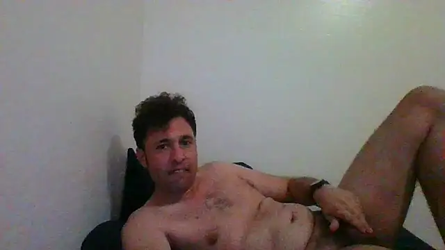 Snapshot of micgolf2025 chatting on 28, 10, 2025 micgolf2025 online show from 28, 10, 2025