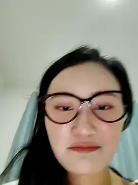 CCAV217 online show from 18, 12, 2025