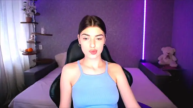 Snapshot of Dianaa_Lee0 chatting on 18, 5, 2026 Dianaa Lee0 online show from 18, 5, 2026