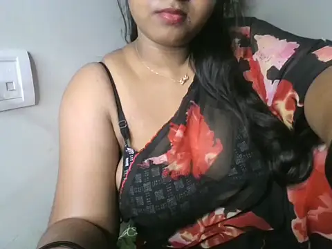 Snapshot of its_me_Rashmi chatting on 14, 10, 2025 its me Rashmi online show from 14, 10, 2025