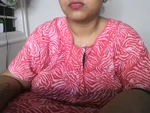 Snapshot of its_me_Rashmi chatting on 19, 10, 2025 its me Rashmi online show from 19, 10, 2025