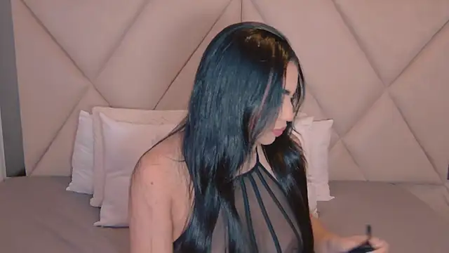 Snapshot of CharlotteeBrownn chatting on 15, 7, 2026 CharlotteeBrownn online show from 15, 7, 2026