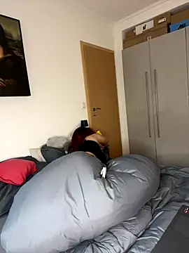 OliviaaFischer online show from 17, 10, 2025