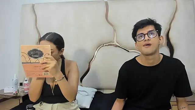 Snapshot of Noa_Arez chatting on 17, 10, 2025 Noa Arez online show from 17, 10, 2025