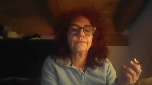 Snapshot of klarissabloum chatting on 8, 4, 2026 klarissabloum online show from 8, 4, 2026