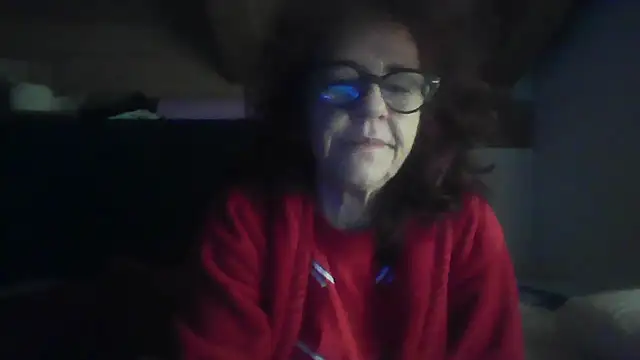 Snapshot of klarissabloum chatting on 10, 4, 2026 klarissabloum online show from 10, 4, 2026