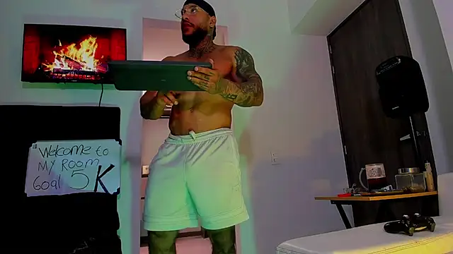 Snapshot of Andrew_Johnnson chatting on 23, 9, 2025 Andrew Johnnson online show from 23, 9, 2025