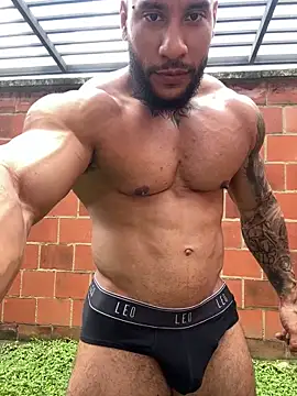 Snapshot of Andrew_Johnnson chatting on 16, 10, 2025 Andrew Johnnson online show from 16, 10, 2025