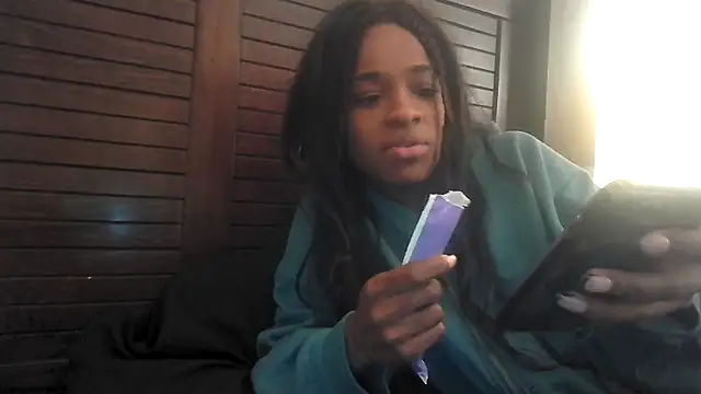 Marlowlovee online show from 25, 9, 2025